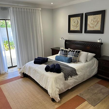 Tranquil Private Rooms Hermanus Eksteriør bilde