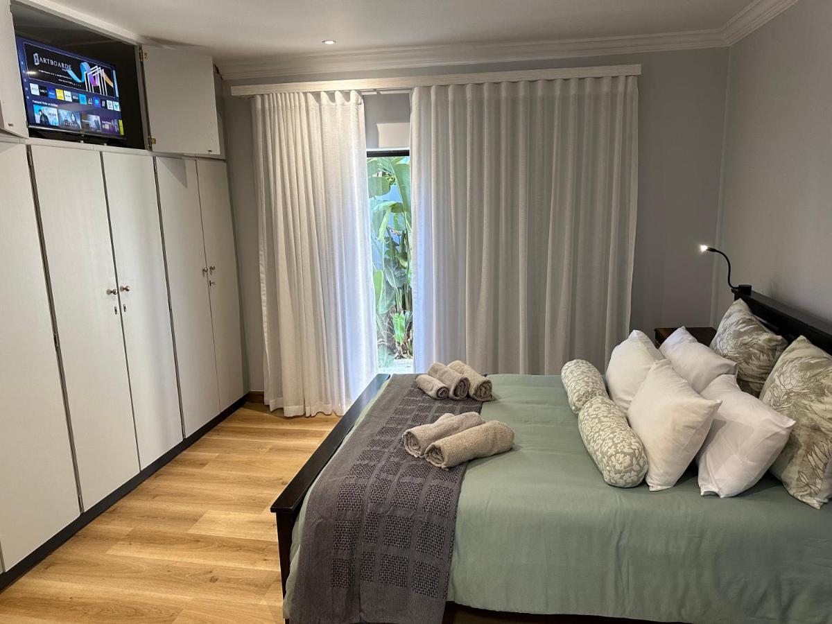 Tranquil Private Rooms Hermanus Eksteriør bilde
